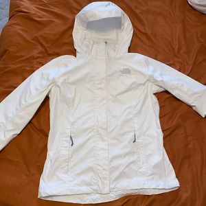 Small white north face rain jacket